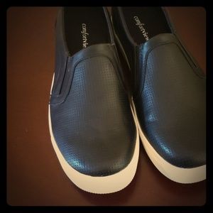 Comfort View Walking Shoe